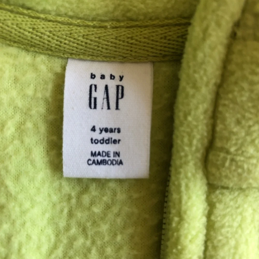 Gap sweater size 4